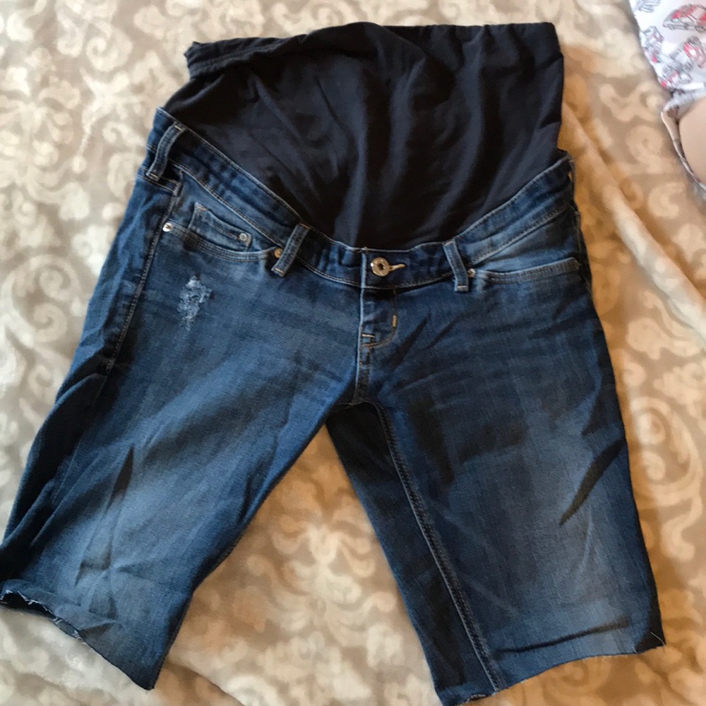 Maternity denim shorts